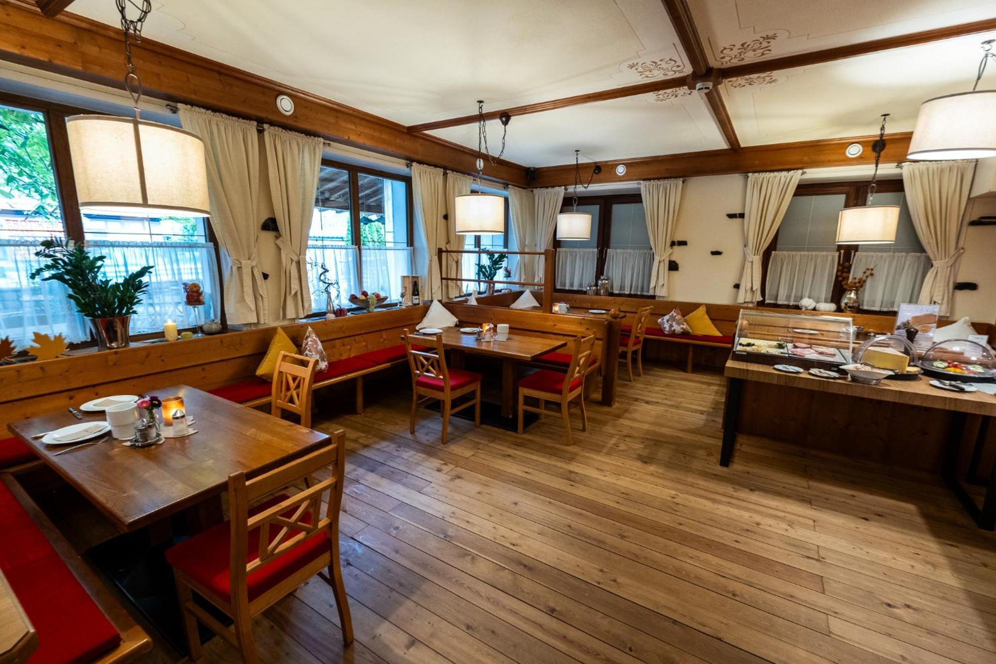 Hotel Rietzer Hof Екстериор снимка