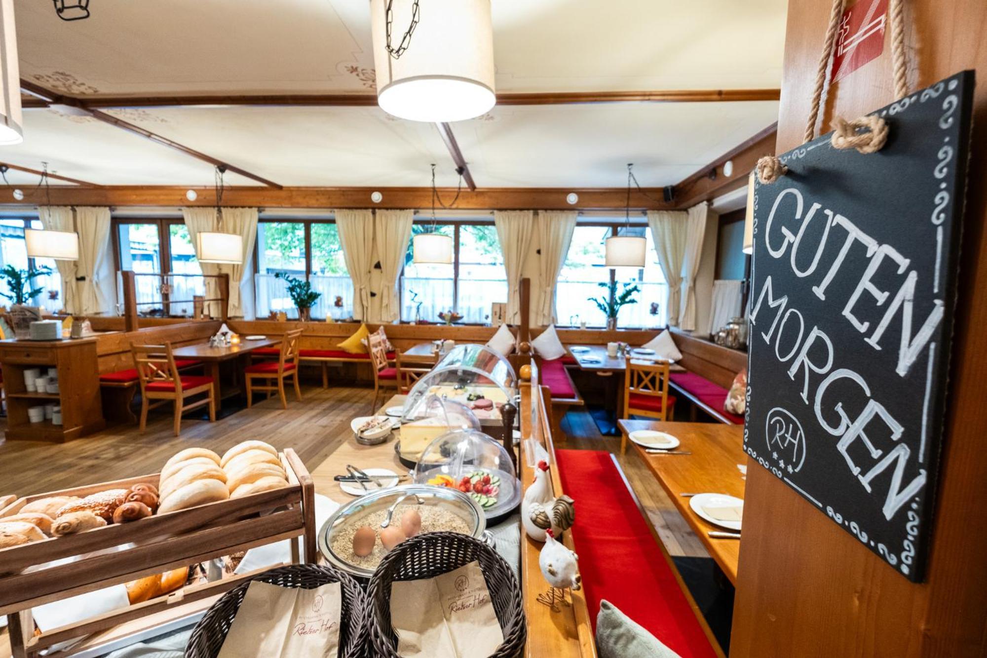 Hotel Rietzer Hof Екстериор снимка