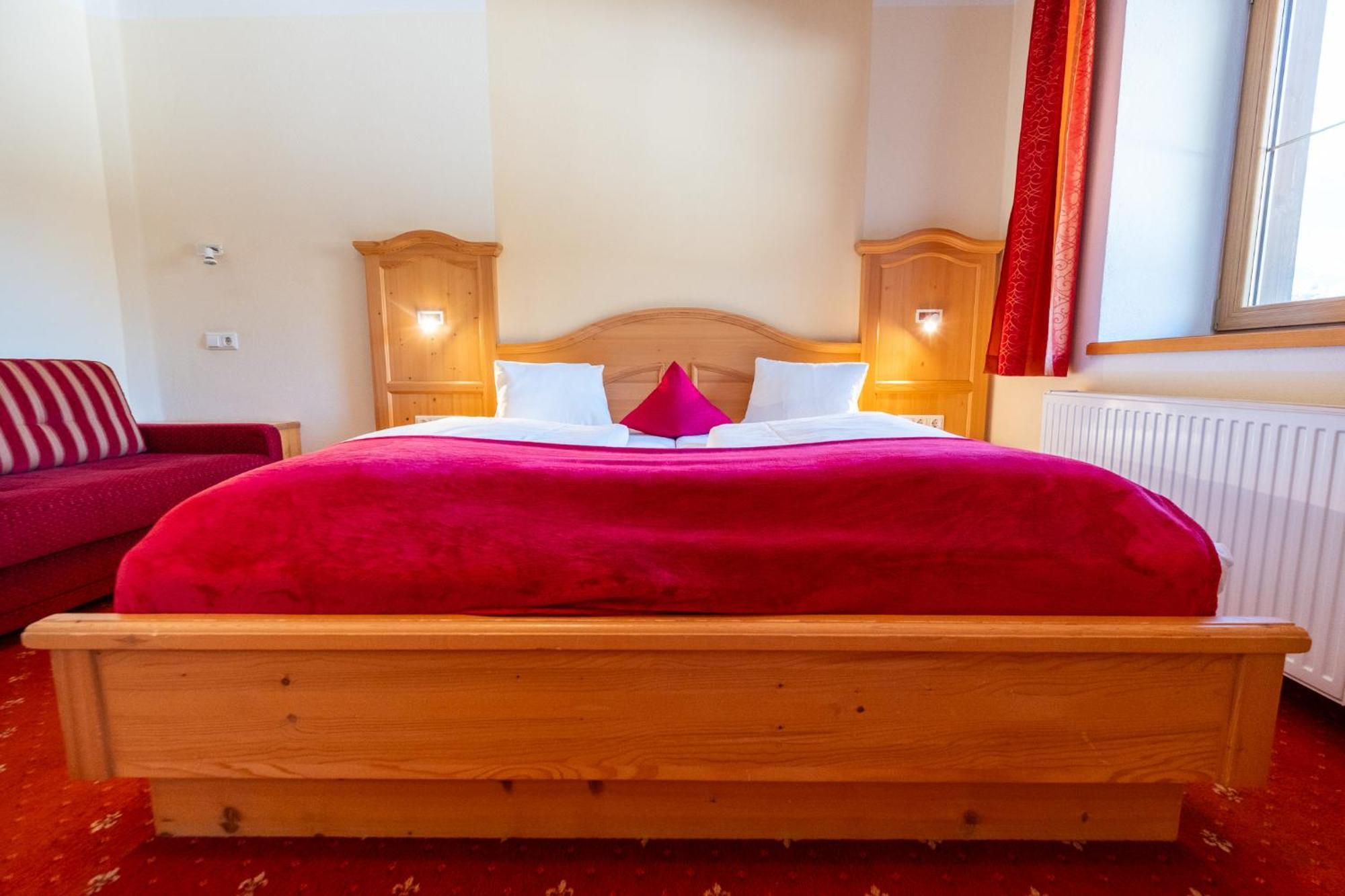 Hotel Rietzer Hof Екстериор снимка
