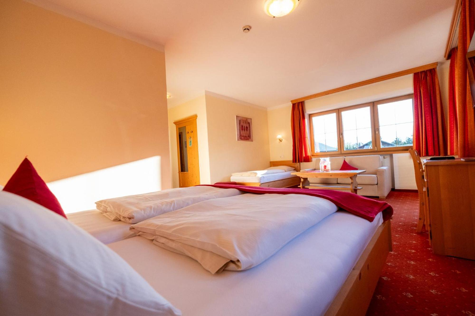 Hotel Rietzer Hof Екстериор снимка